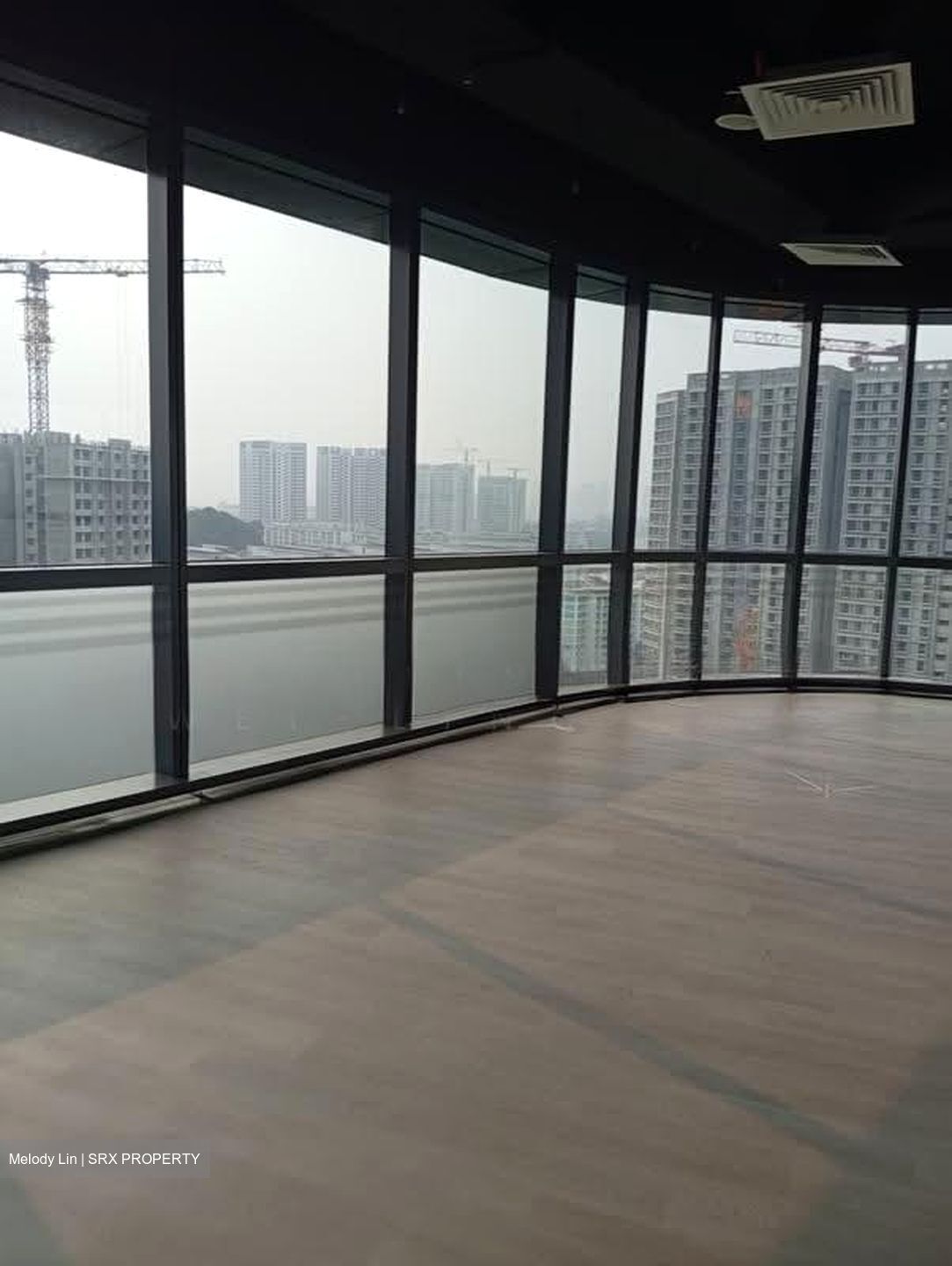 Woods Square (D25), Office #625437681